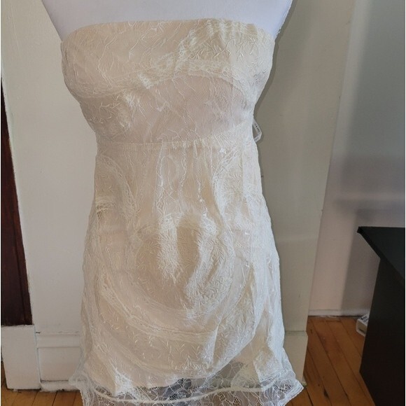 Ivory Cream Lucy & Co. Lucy Paris Lace strapless mini dress size Medium … - Picture 1 of 6